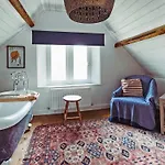 Top Lodge Дом отдыха